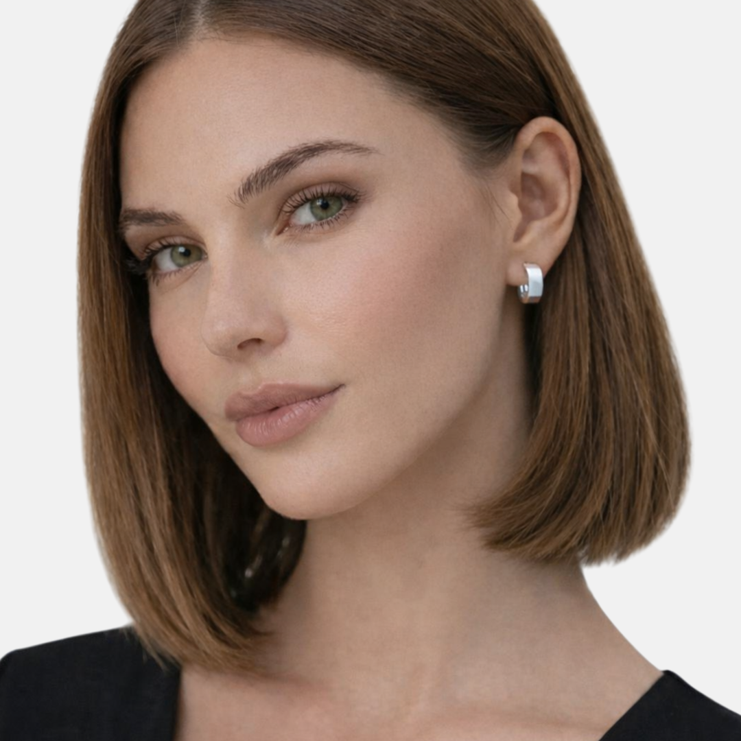 Bold Huggie Hoops Ohrringe